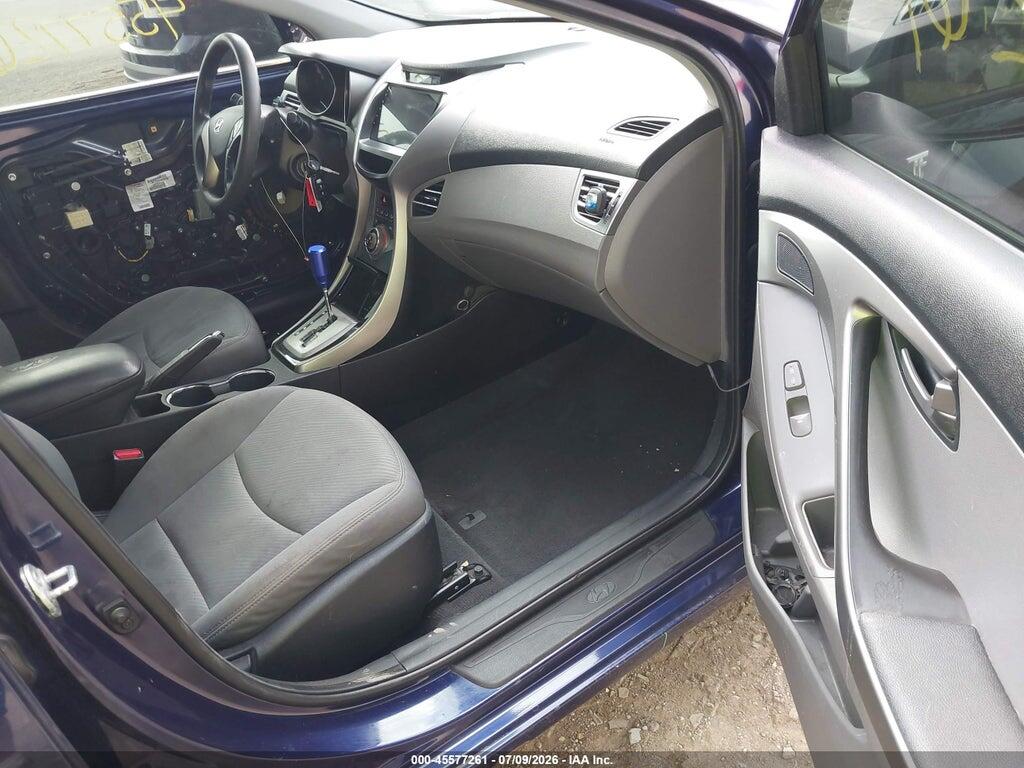 5NPDH4AE8DH356684 2013 HYUNDAI ELANTRA photo no. 5