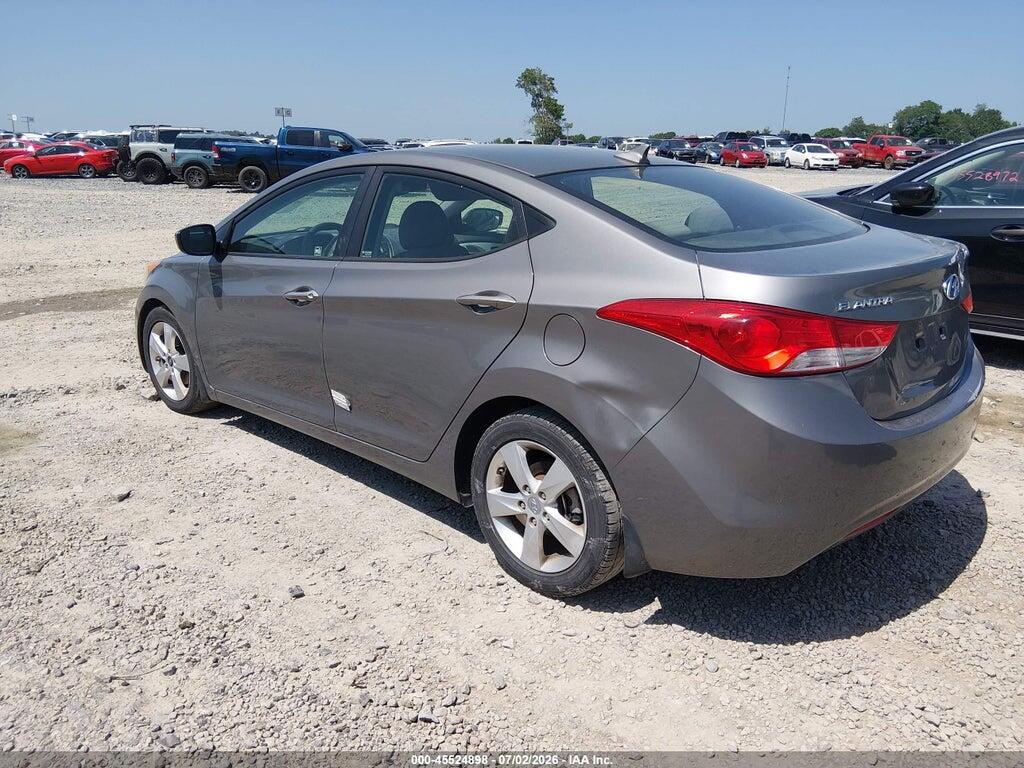 5NPDH4AEXDH301749 2013 HYUNDAI ELANTRA photo no. 3
