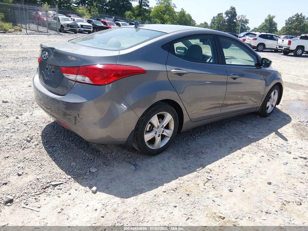 5NPDH4AEXDH301749 2013 HYUNDAI ELANTRA photo no. 4