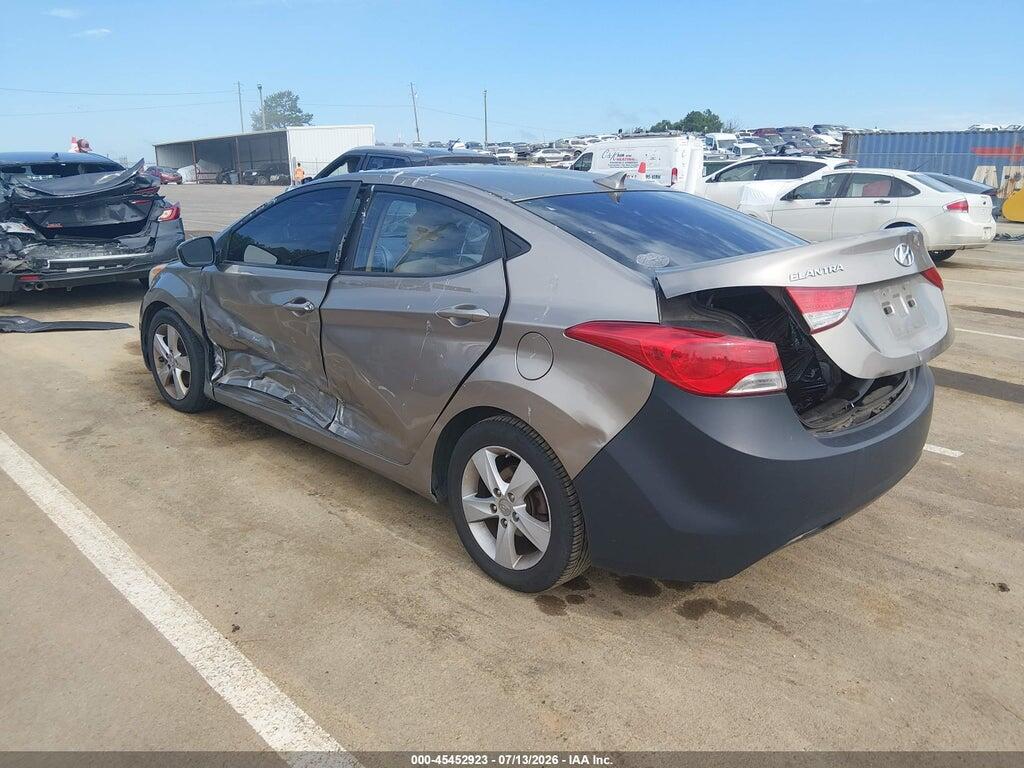 5NPDH4AE6DH437067 2013 HYUNDAI ELANTRA photo no. 3