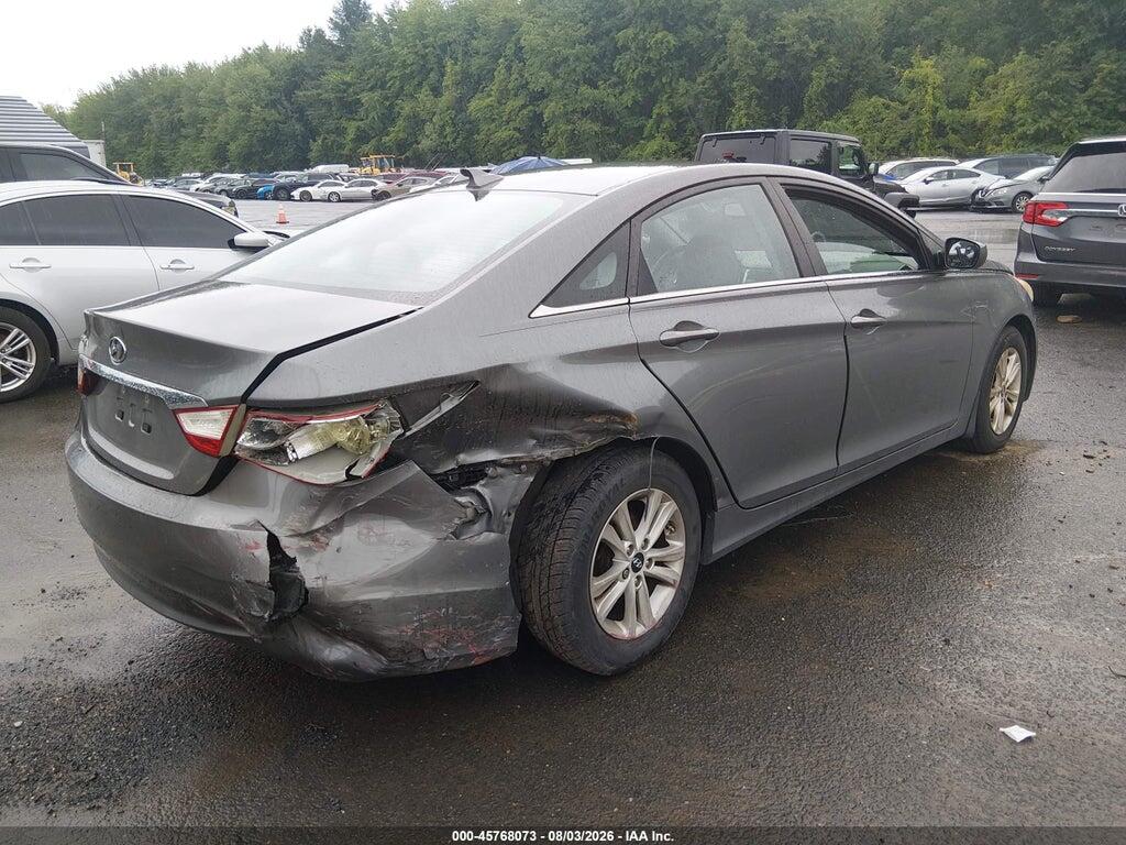 5NPEB4AC0DH698523 2013 HYUNDAI SONATA photo no. 4