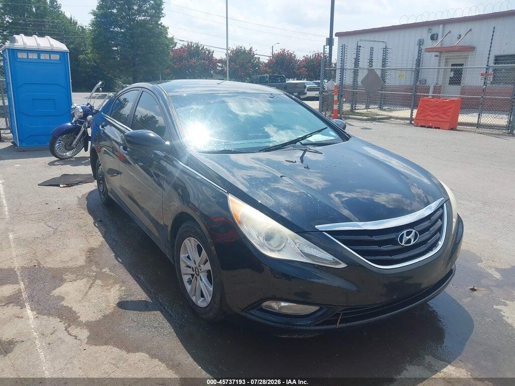 5NPEB4AC8DH747385 2013 HYUNDAI SONATA photo no. 1