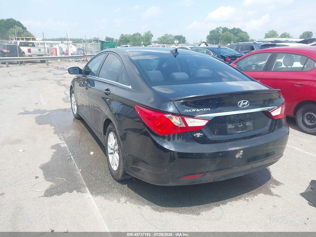 5NPEB4AC8DH747385 2013 HYUNDAI SONATA photo no. 3