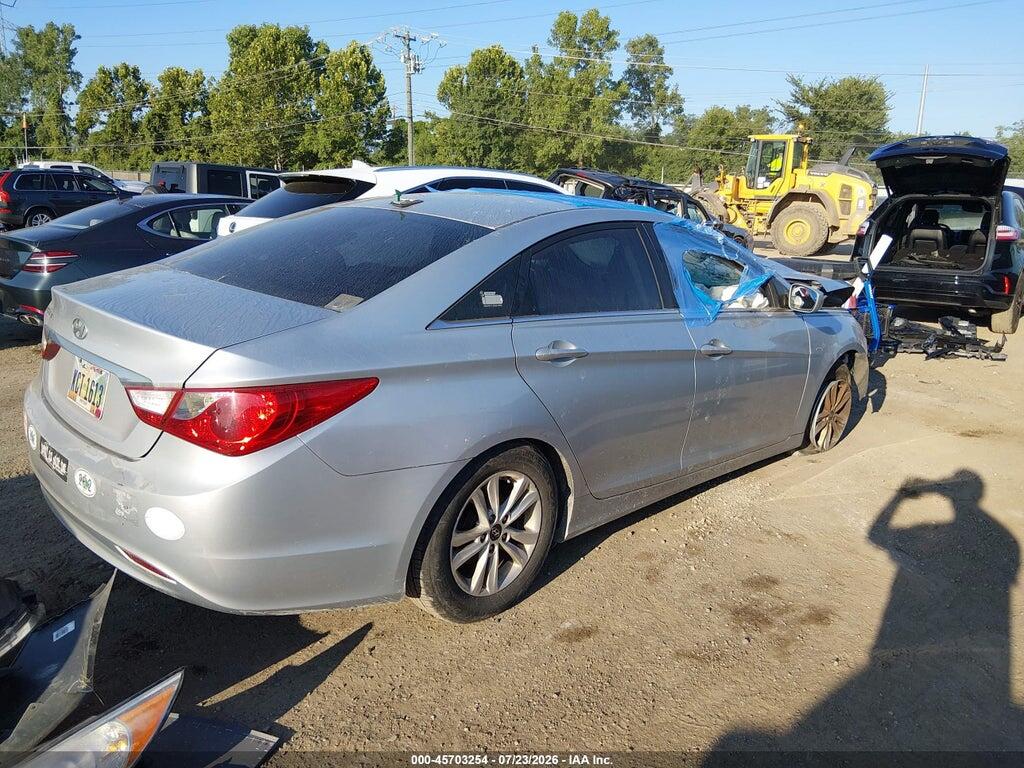 5NPEB4AC0DH566412 2013 HYUNDAI SONATA photo no. 4
