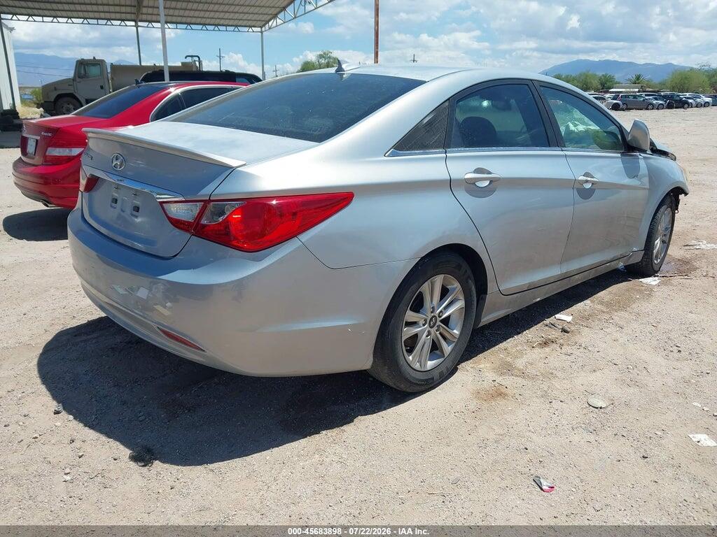 5NPEB4AC0DH632523 2013 HYUNDAI SONATA photo no. 4
