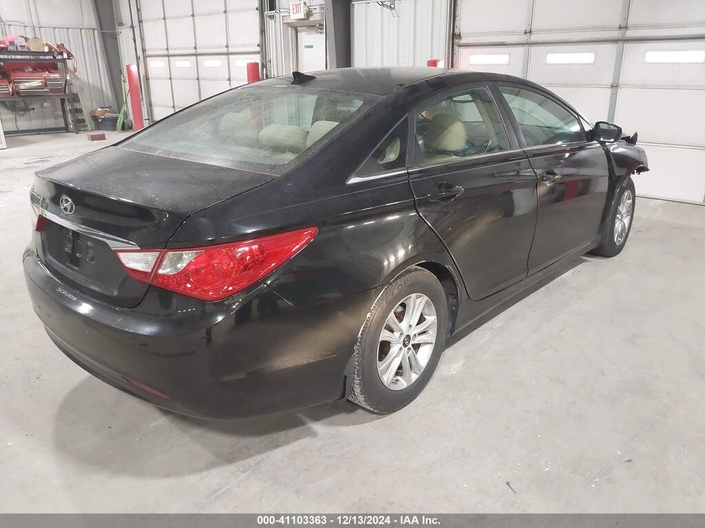 5NPEB4ACXDH629662 2013 HYUNDAI SONATA photo no. 4