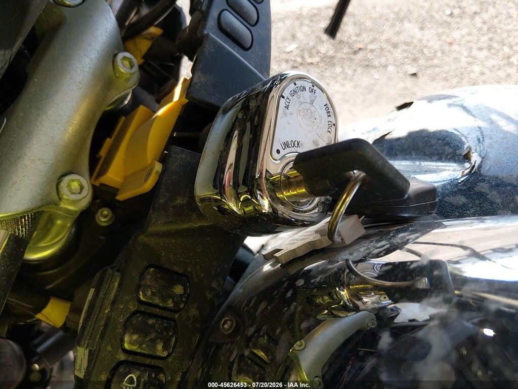 1HD1MAL12FB852137 2015 HARLEY-DAVIDSON FLHTCUTG photo no. 11