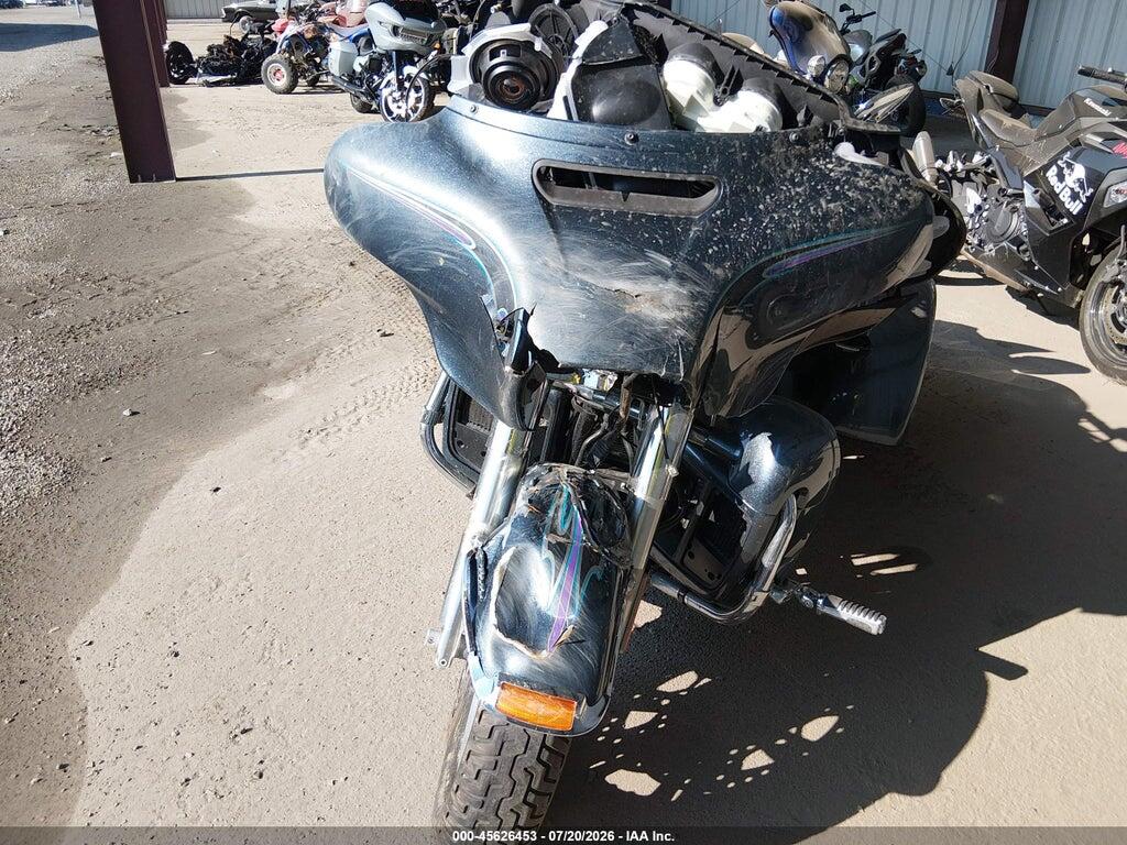 1HD1MAL12FB852137 2015 HARLEY-DAVIDSON FLHTCUTG photo no. 5