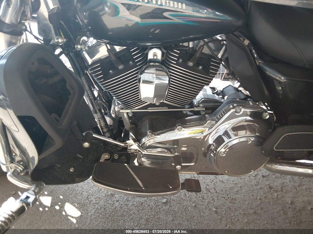 1HD1MAL12FB852137 2015 HARLEY-DAVIDSON FLHTCUTG photo no. 9