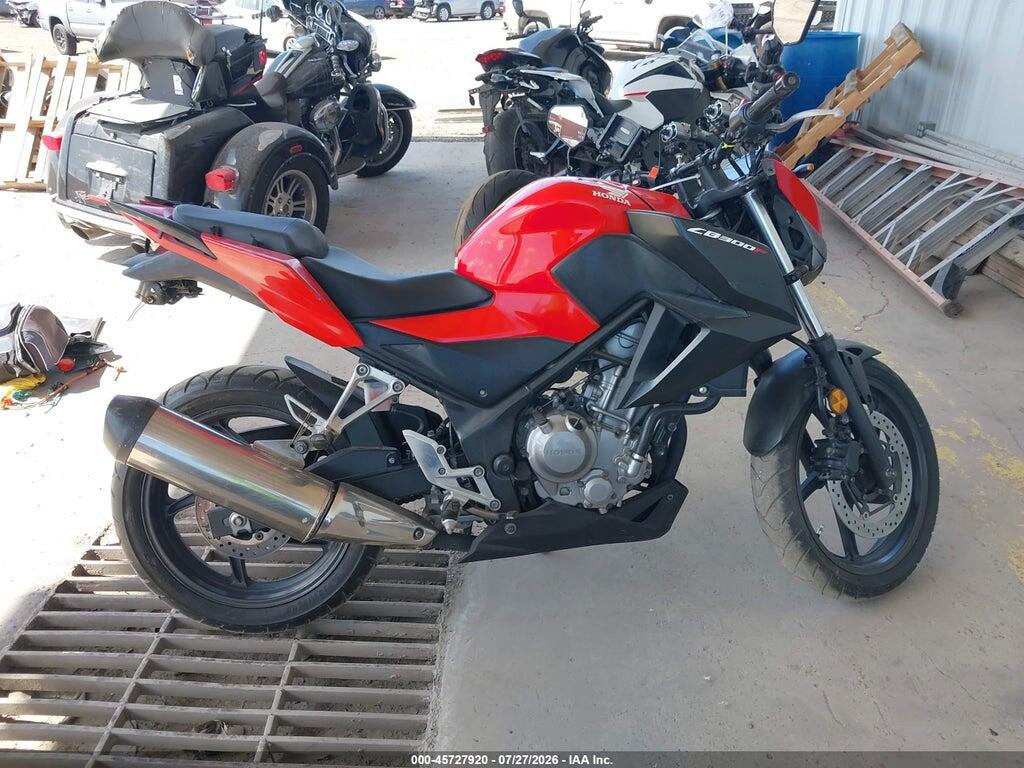 MLHNC5214F5101728 2015 HONDA CB300 photo no. 12