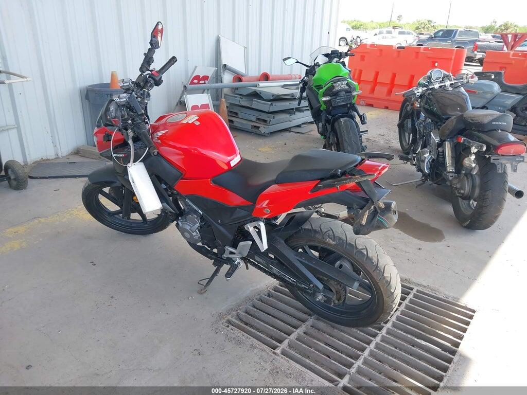 MLHNC5214F5101728 2015 HONDA CB300 photo no. 3