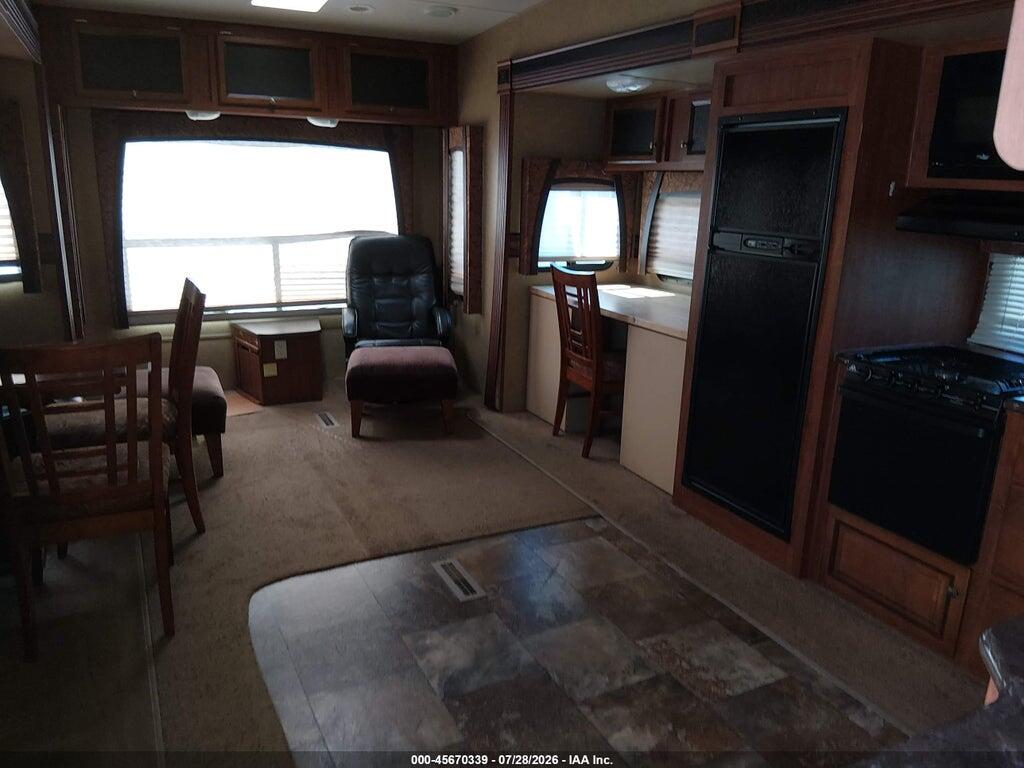 1UJCJ0BR2D1PV0134 2013 JAYCO EAGLE SERIES M-31.5 photo no. 5