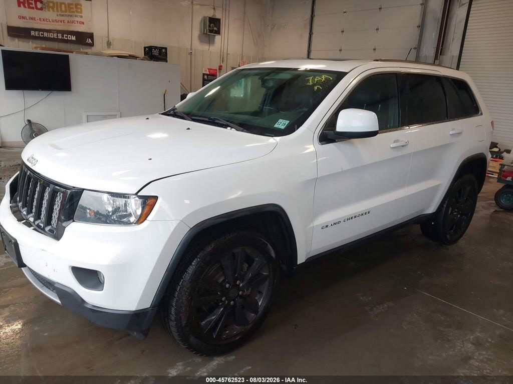 1C4RJFAG0DC599800 2013 JEEP GRAND CHEROKEE photo no. 2