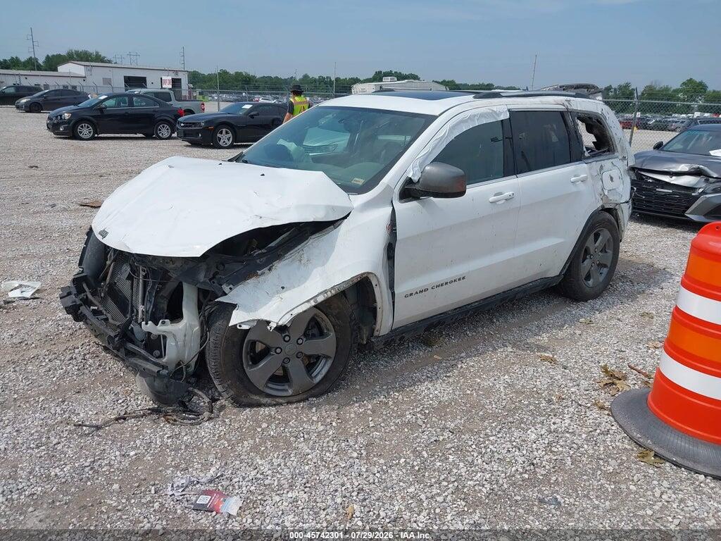 1C4RJFAG7DC603213 2013 JEEP GRAND CHEROKEE photo no. 2