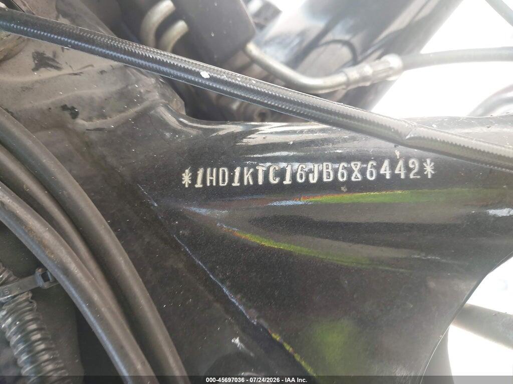 1HD1KTC16JB686442 2018 HARLEY-DAVIDSON FLTRXS photo no. 10