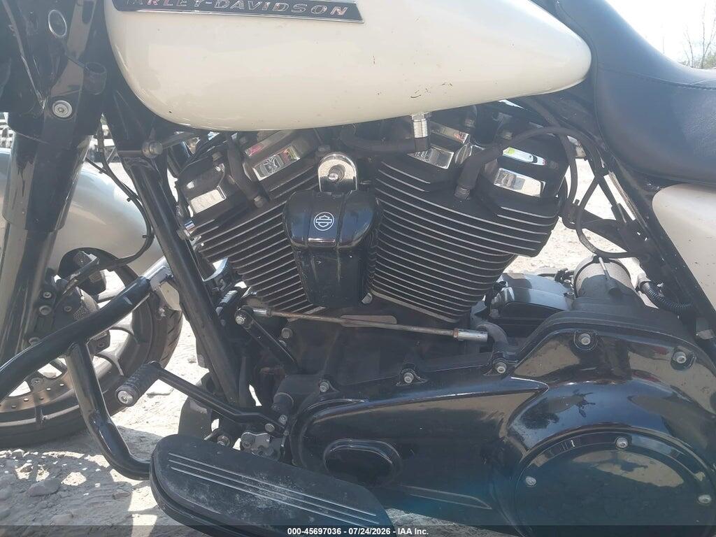 1HD1KTC16JB686442 2018 HARLEY-DAVIDSON FLTRXS photo no. 9