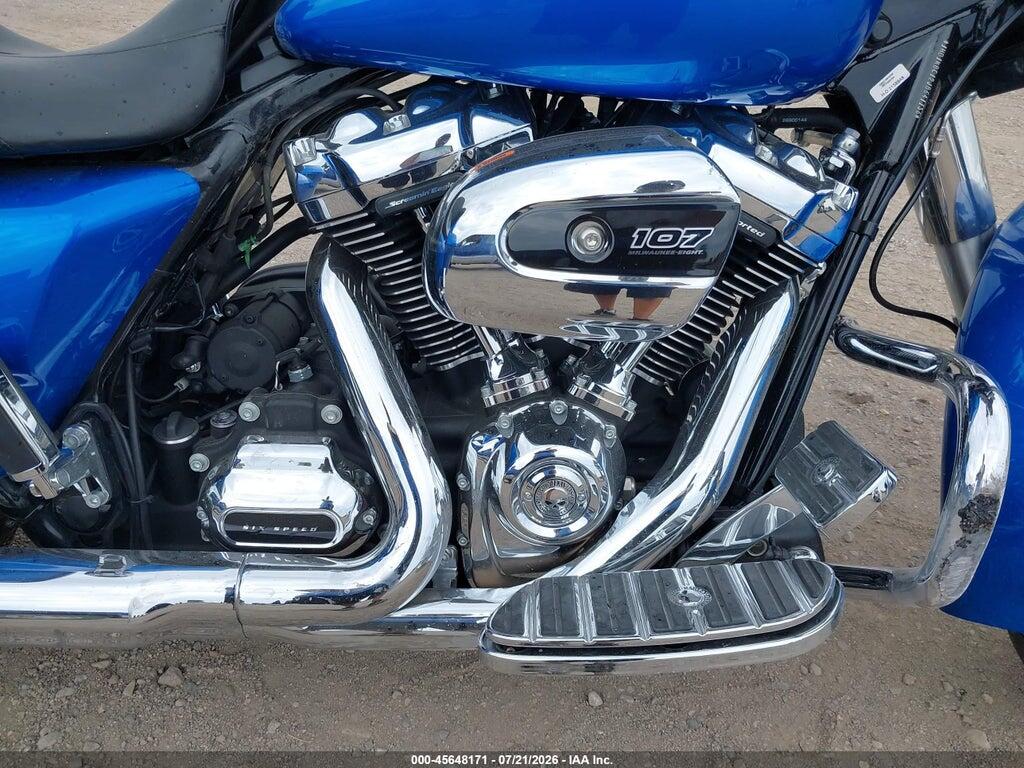 1HD1KBC12JB641136 2018 HARLEY-DAVIDSON FLHX photo no. 8