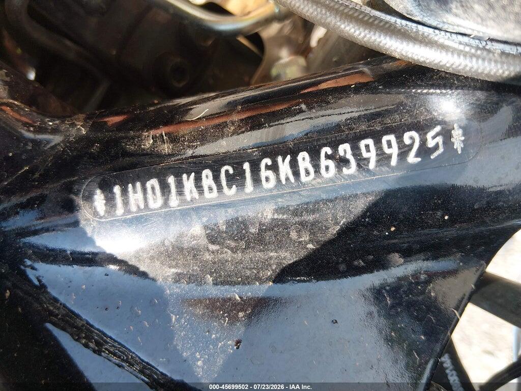 1HD1KBC16KB639925 2019 HARLEY-DAVIDSON FLHX photo no. 10