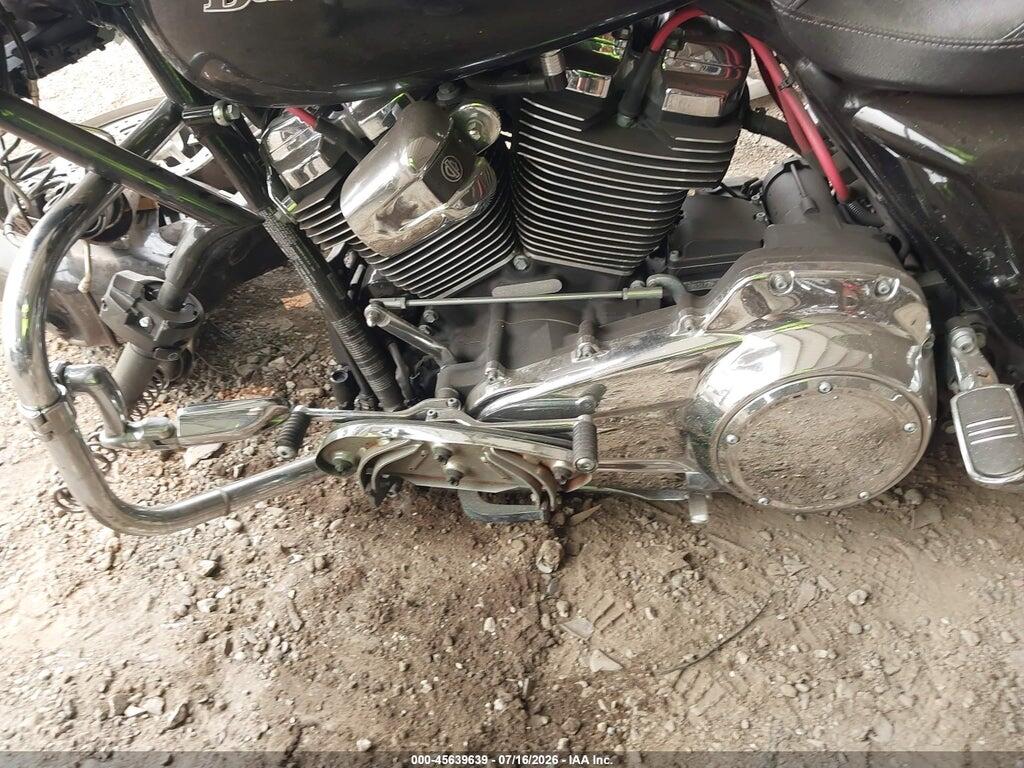 1HD1KBC11KB668149 2019 HARLEY-DAVIDSON FLHX photo no. 9