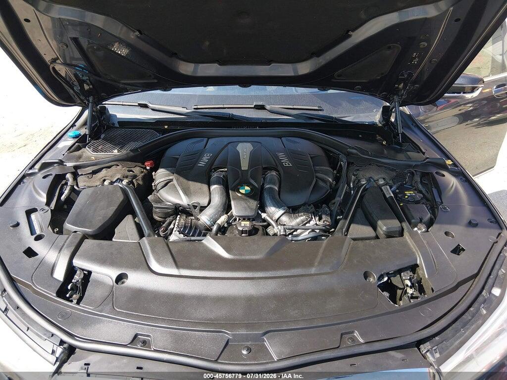 WBA7F2C55GGE12268 2016 BMW 750I photo no. 10