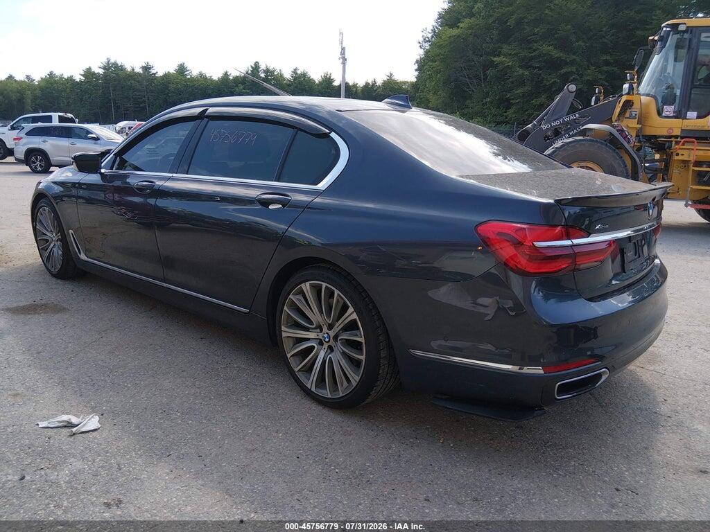 WBA7F2C55GGE12268 2016 BMW 750I photo no. 3