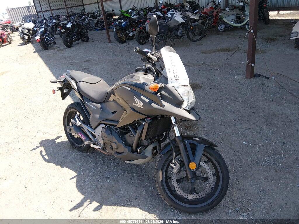 JH2RC6355FK300016 2015 HONDA NC700X photo no. 1