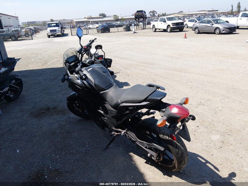JH2RC6355FK300016 2015 HONDA NC700X photo no. 3
