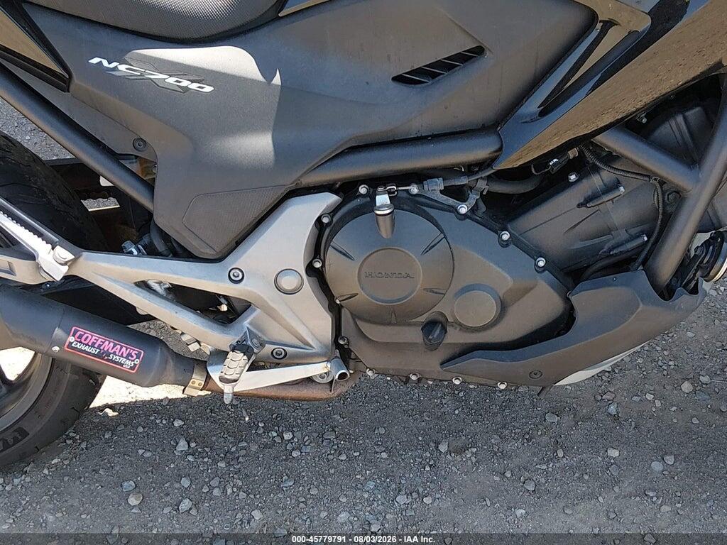 JH2RC6355FK300016 2015 HONDA NC700X photo no. 8