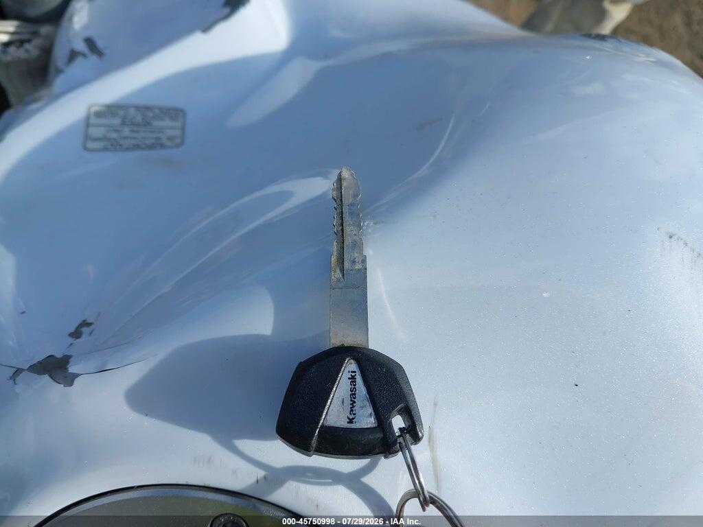 JKAZXCH14DA006704 2013 KAWASAKI ZX1000 photo no. 11