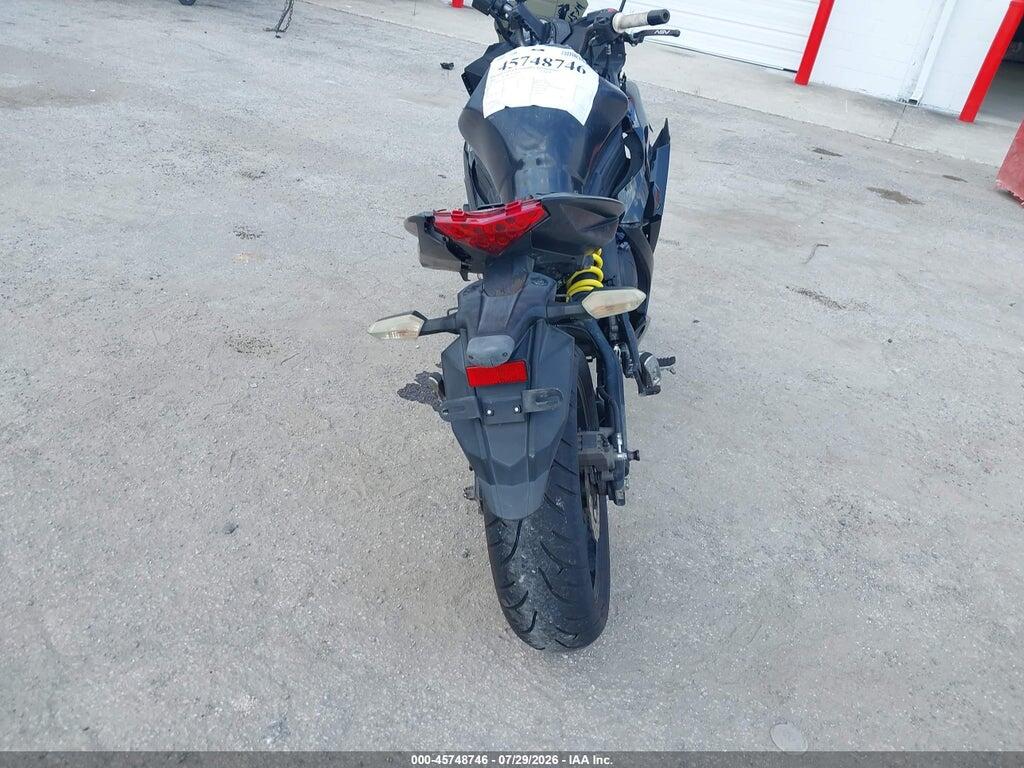 JKAEXEE16DDA12617 2013 KAWASAKI EX650 photo no. 6