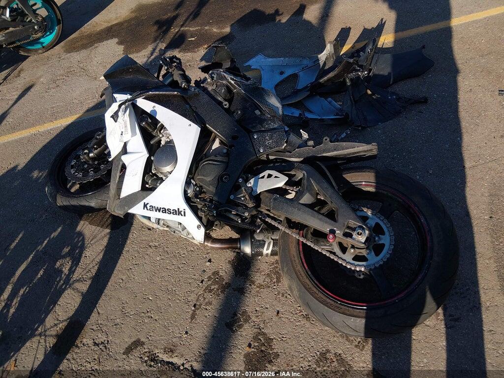 JKAZXCJ14DA018166 2013 KAWASAKI ZX1000 photo no. 3