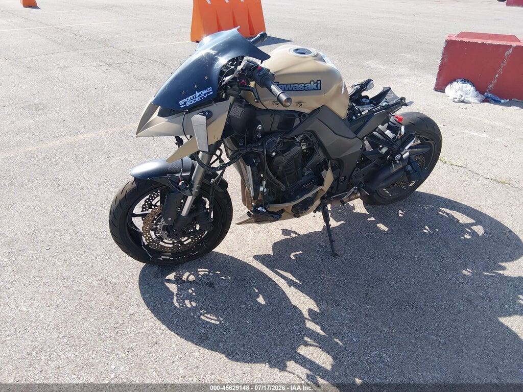 JKAZXCH14DA006105 2013 KAWASAKI ZX1000 photo no. 2