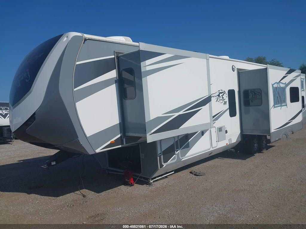 58TCH0BV3K3XJ3079 2019 HIGHLAND RIDGE OPEN RANGE photo no. 2