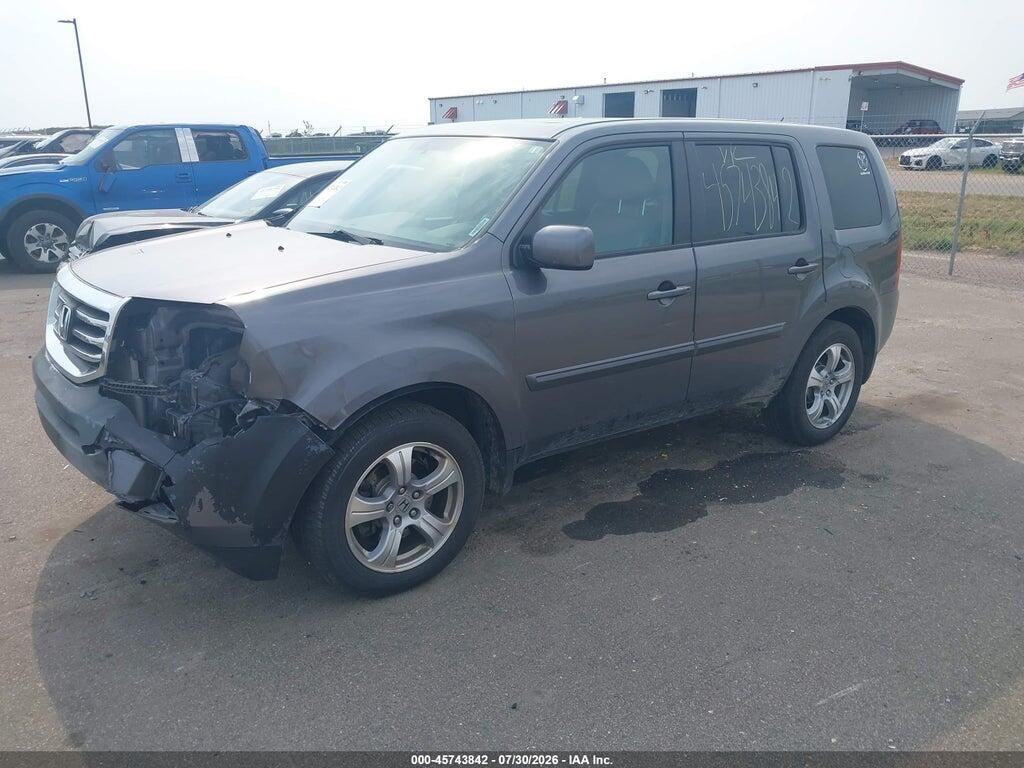 5FNYF4H58FB022993 2015 HONDA PILOT photo no. 2