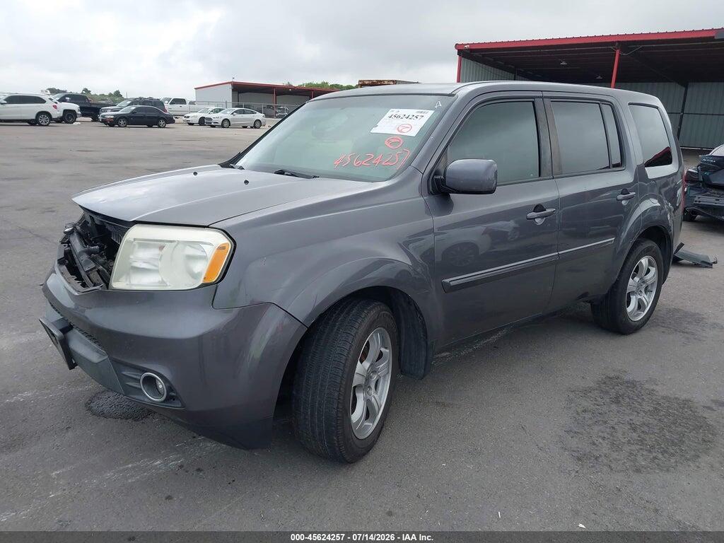 5FNYF3H50FB023503 2015 HONDA PILOT photo no. 2