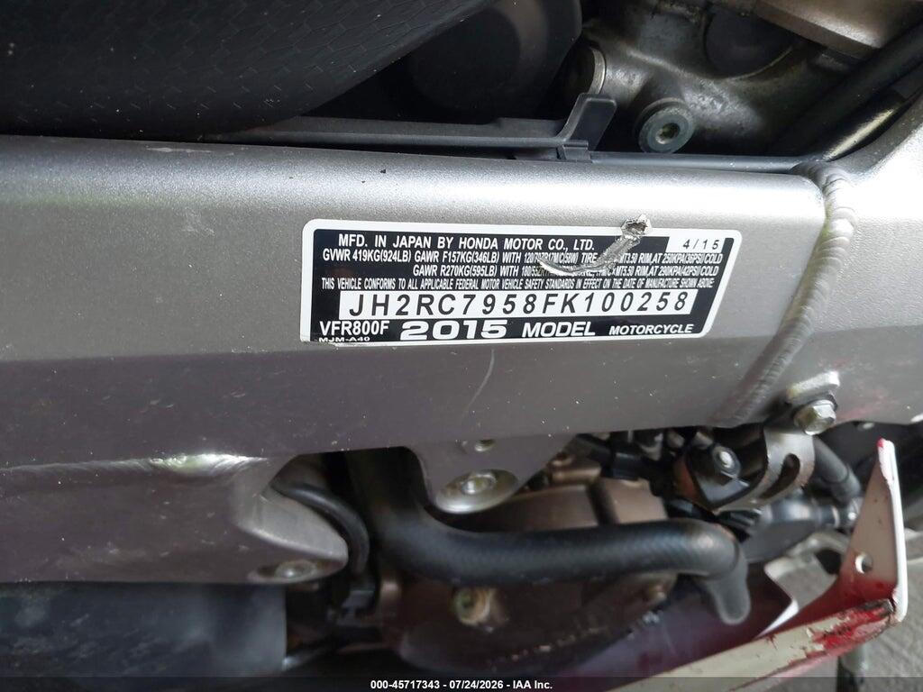 JH2RC7958FK100258 2015 HONDA VFR800 photo no. 10