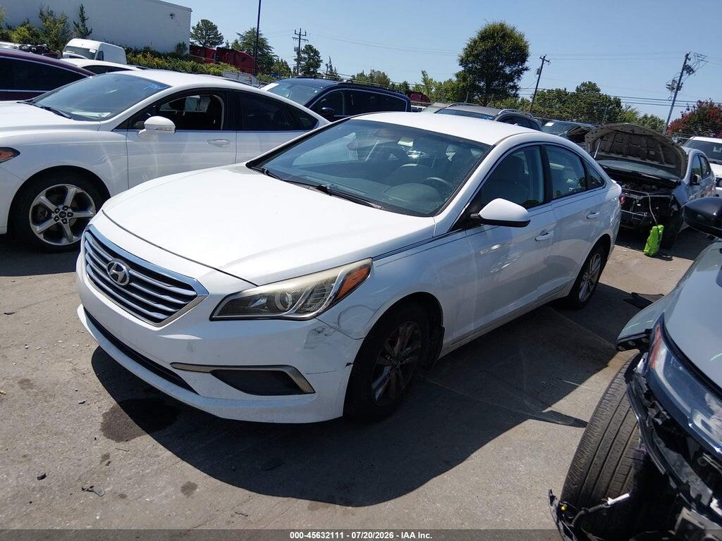 5NPE24AF6FH075307 2015 HYUNDAI SONATA photo no. 2