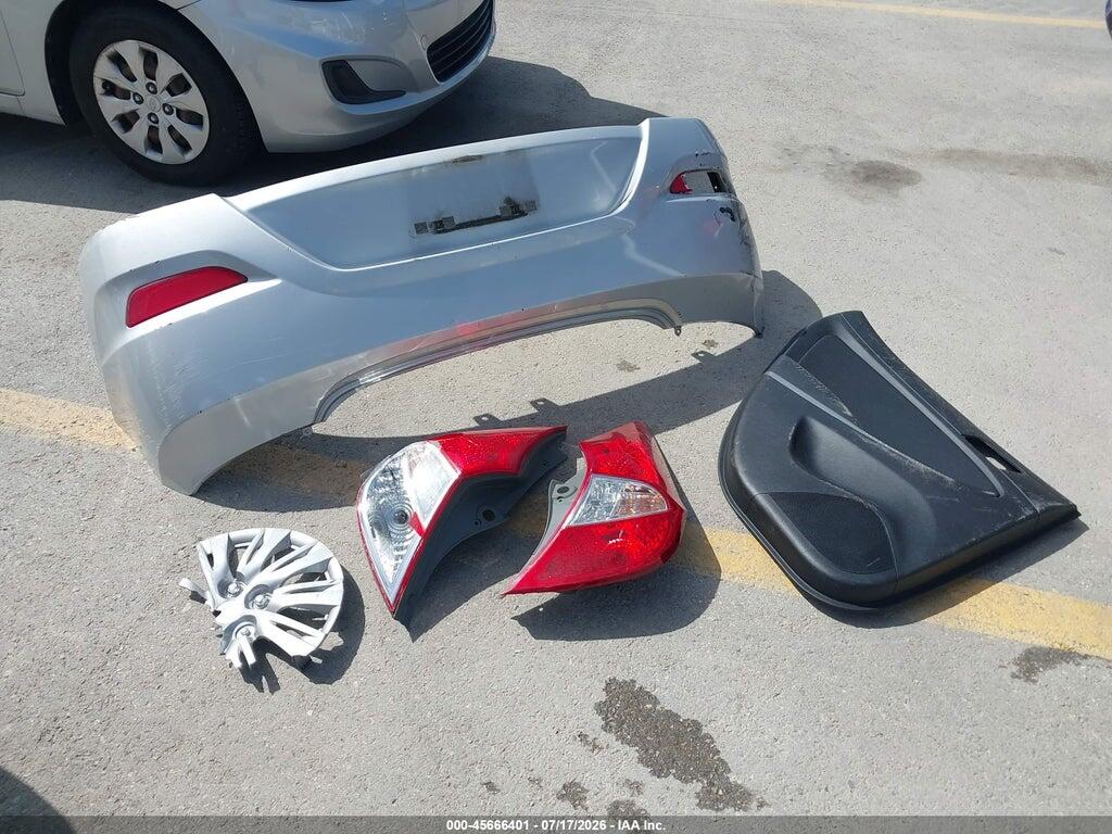 KMHCT5AE6FU213351 2015 HYUNDAI ACCENT photo no. 12