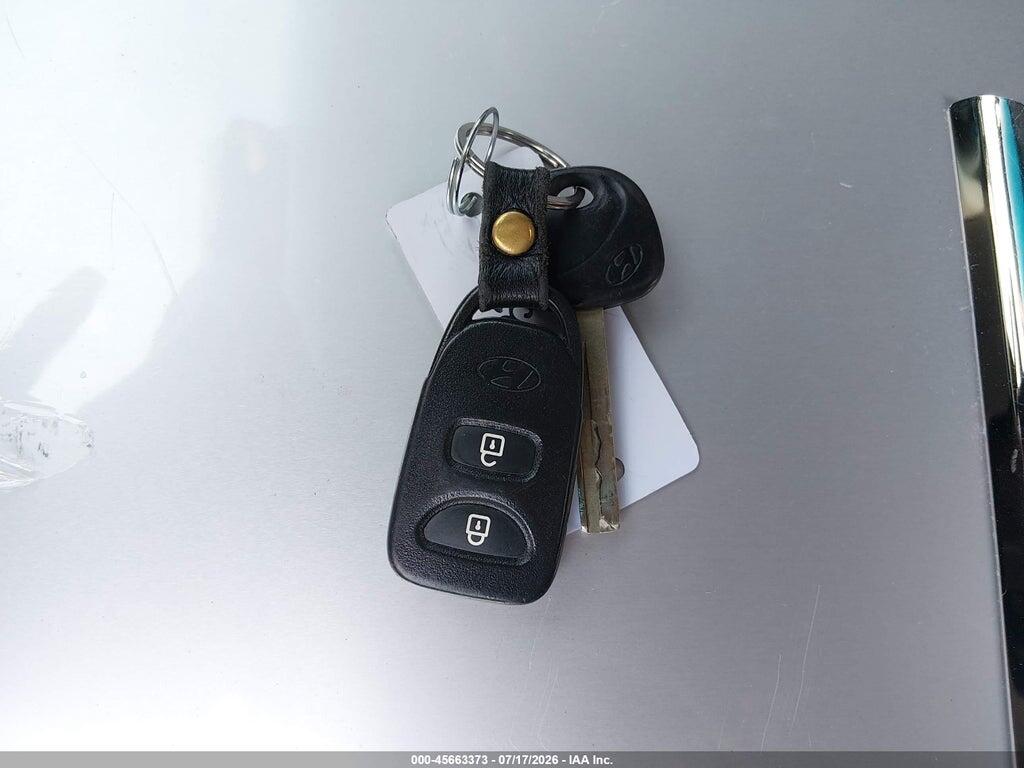 KMHCT5AEXFU228340 2015 HYUNDAI ACCENT photo no. 11