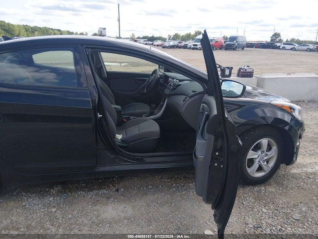 5NPDH4AE3FH602575 2015 HYUNDAI ELANTRA photo no. 5