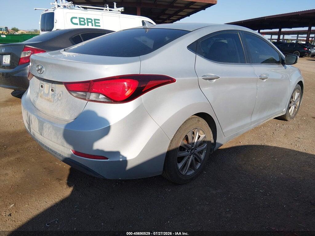 5NPDH4AE8FH548562 2015 HYUNDAI ELANTRA photo no. 4