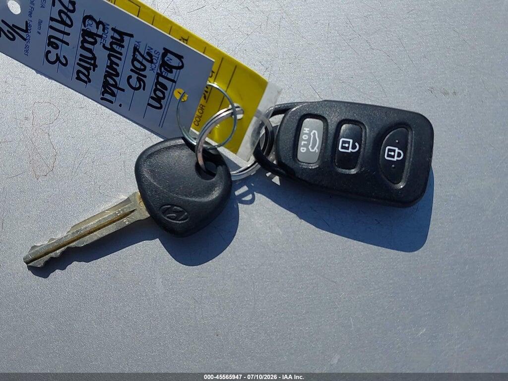5NPDH4AE0FH626946 2015 HYUNDAI ELANTRA photo no. 11