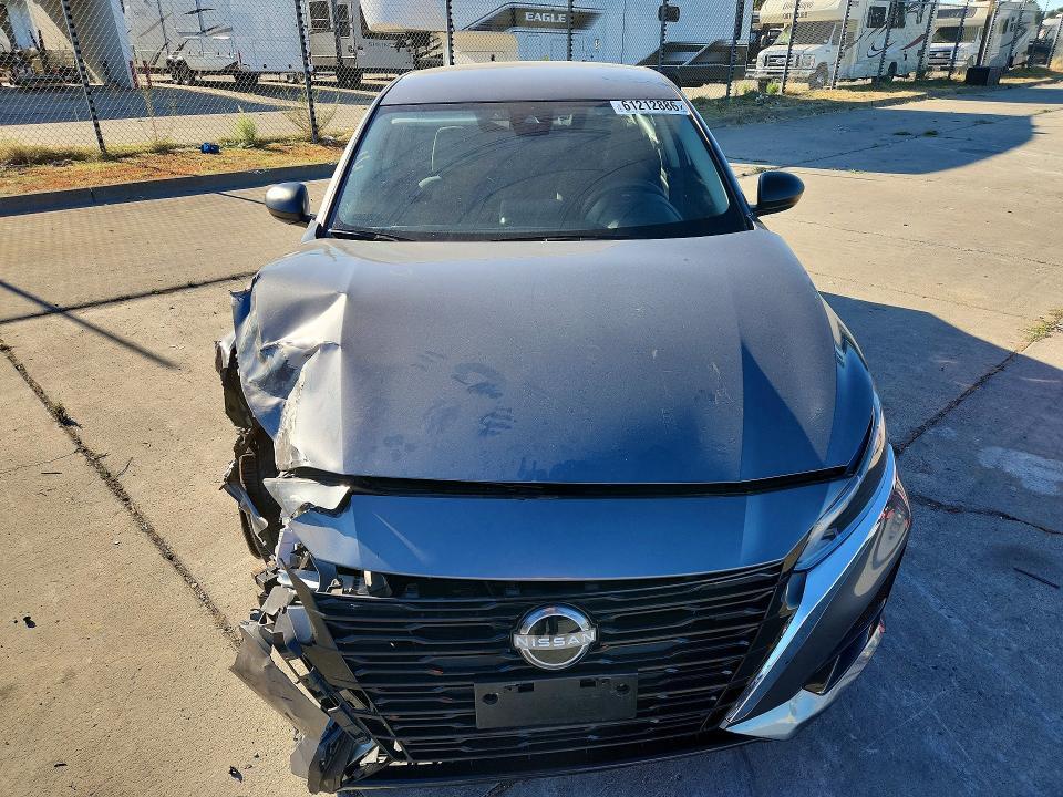 2025 NISSAN ALTIMA SV — Фото 5 из 12