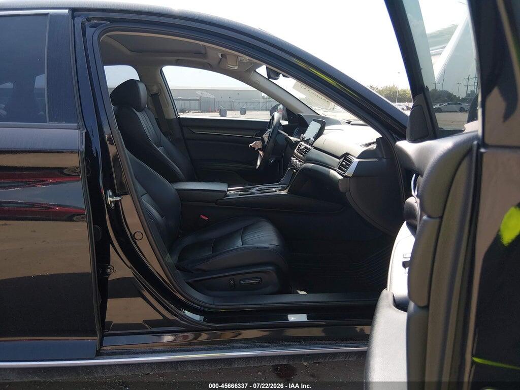 1HGCV2F93JA043177 2018 HONDA ACCORD photo no. 5