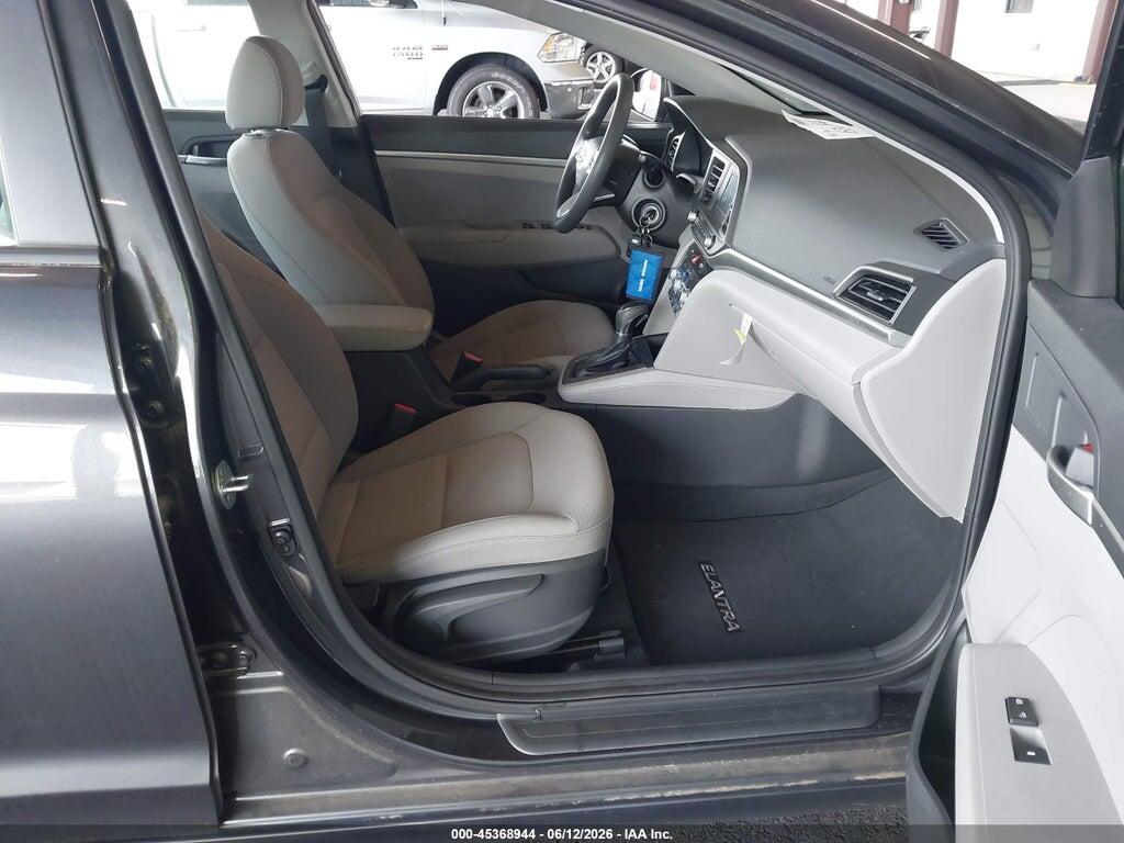 5NPD74LF8LH613205 2020 HYUNDAI ELANTRA photo no. 5