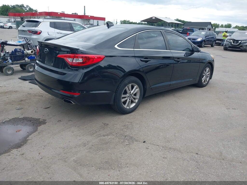 5NPE24AF1FH206272 2015 HYUNDAI SONATA photo no. 4