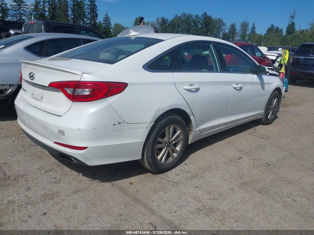 5NPE24AF3FH006137 2015 HYUNDAI SONATA photo no. 4