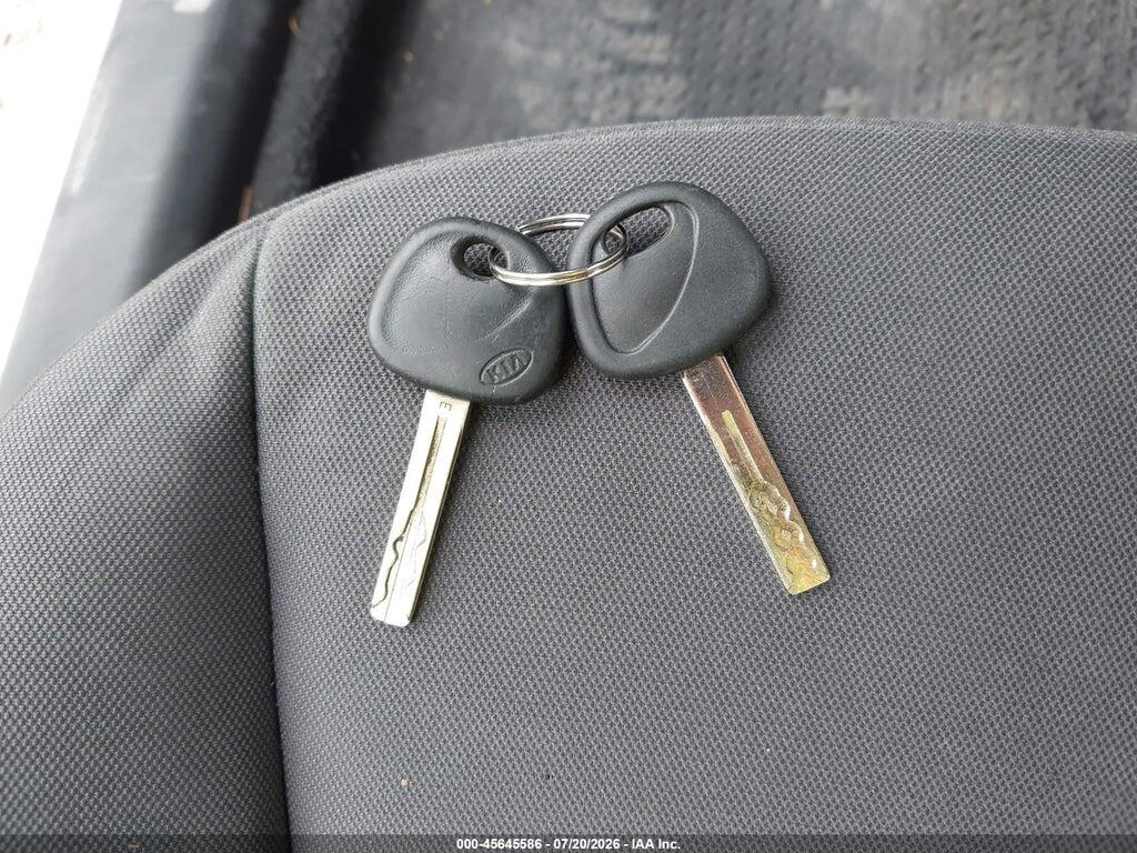 KNADM4A32D6309944 2013 KIA RIO photo no. 11