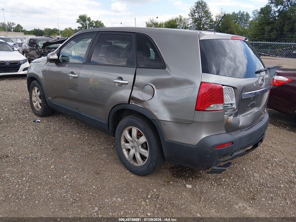 5XYKTCA64DG345391 2013 KIA SORENTO photo no. 3