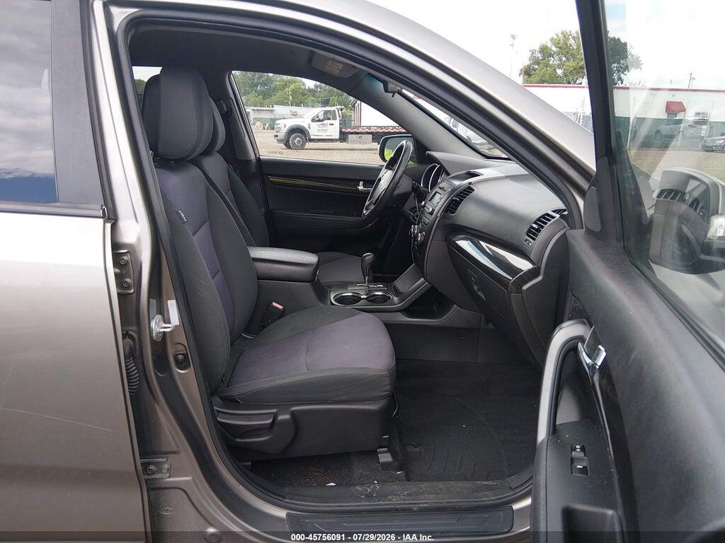 5XYKTCA64DG345391 2013 KIA SORENTO photo no. 5